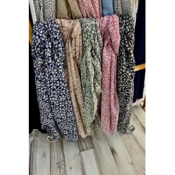 fular en florecitas con...